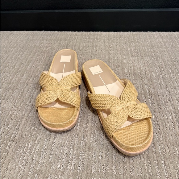 Dolce Vita Women's Selda Raffia Slide Sandal - Picture 7 of 7